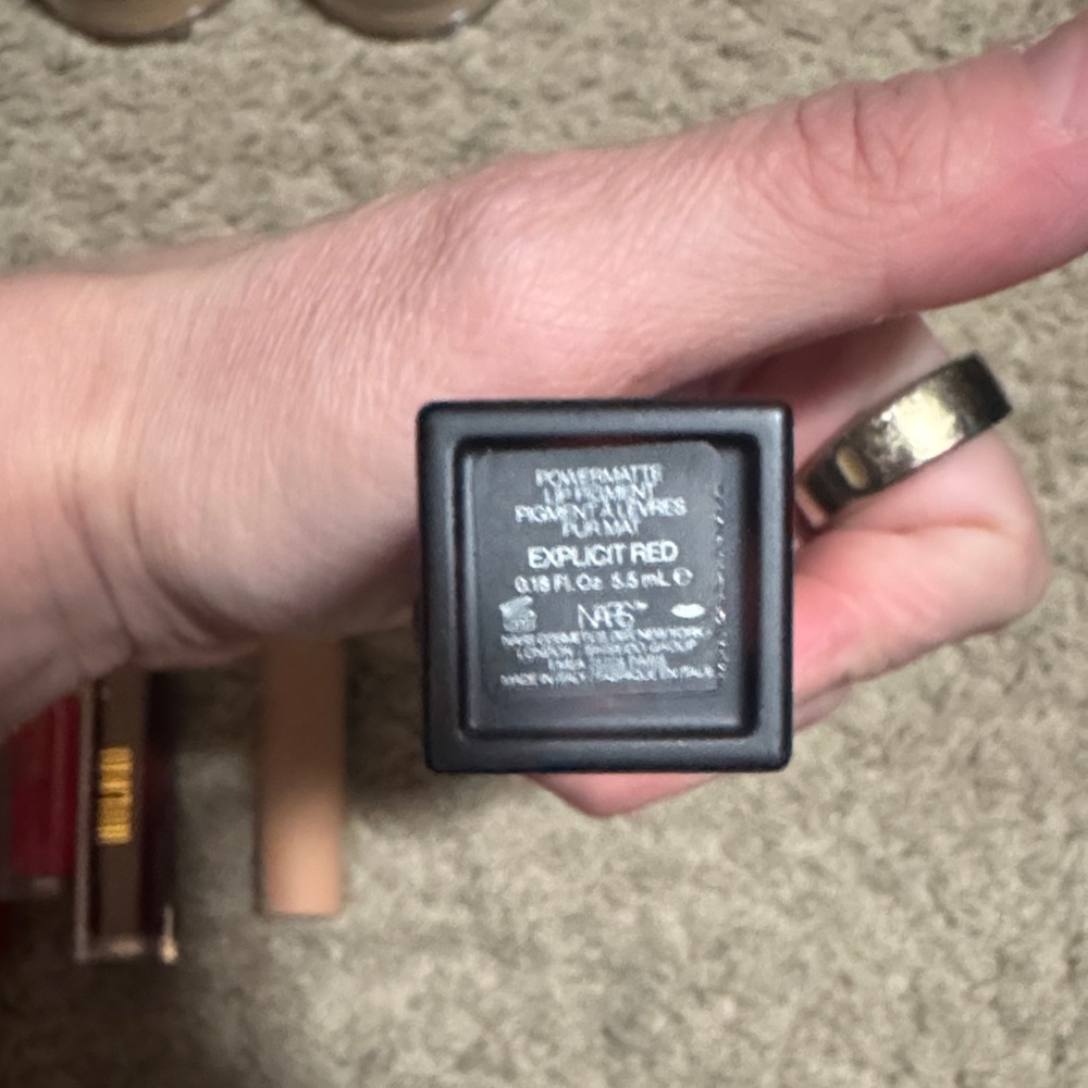 Makeup Bundle - Picture 15 of 16